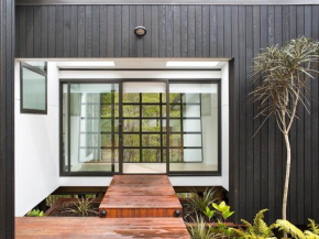 The Treehouse - Kaiteriteri Holiday Home